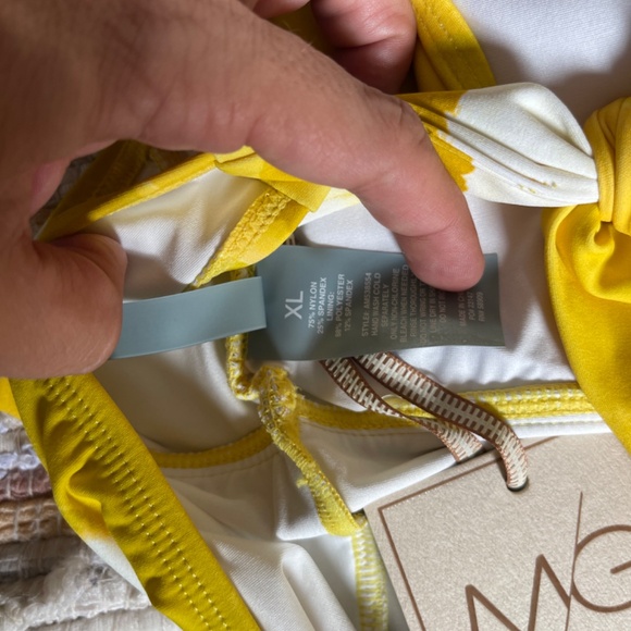 NWT Antonio Melani Yellow Watercolor Stripe One Piece Swimsuit Size XL - Picture 6 of 6